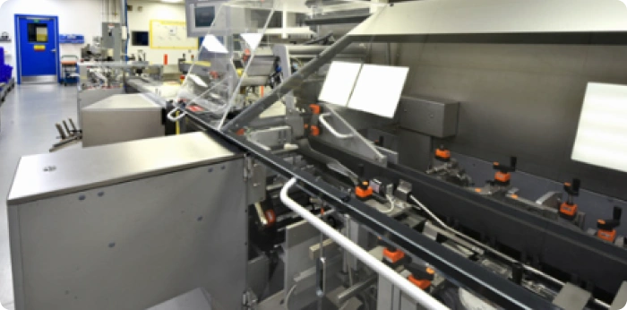 Automated packaging line used for GMP-compliant pharmaceutical manufacturing